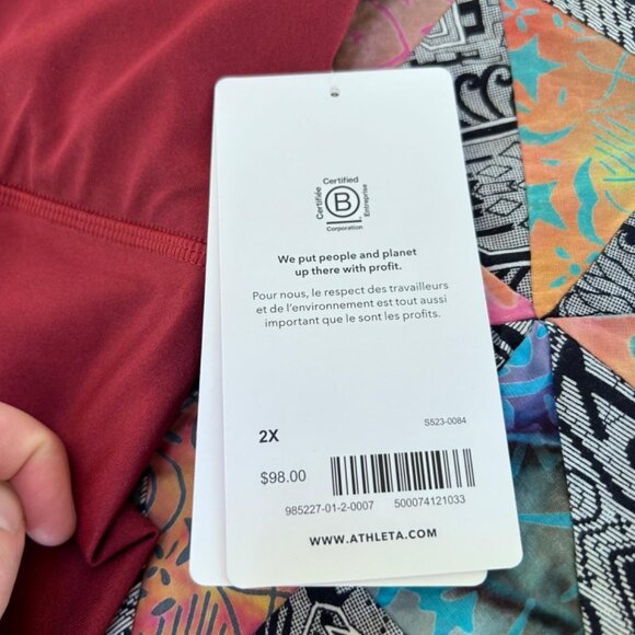 Athleta Ultra High Rise Elation Shine Tight 2XL Extra Large Decadent Red NWT - Picture 3 of 8